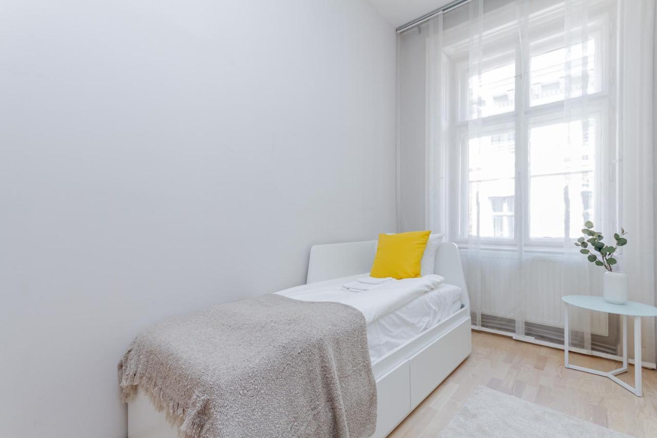 Andrassy Str. Luxury Apartment Budapest Exteriör bild